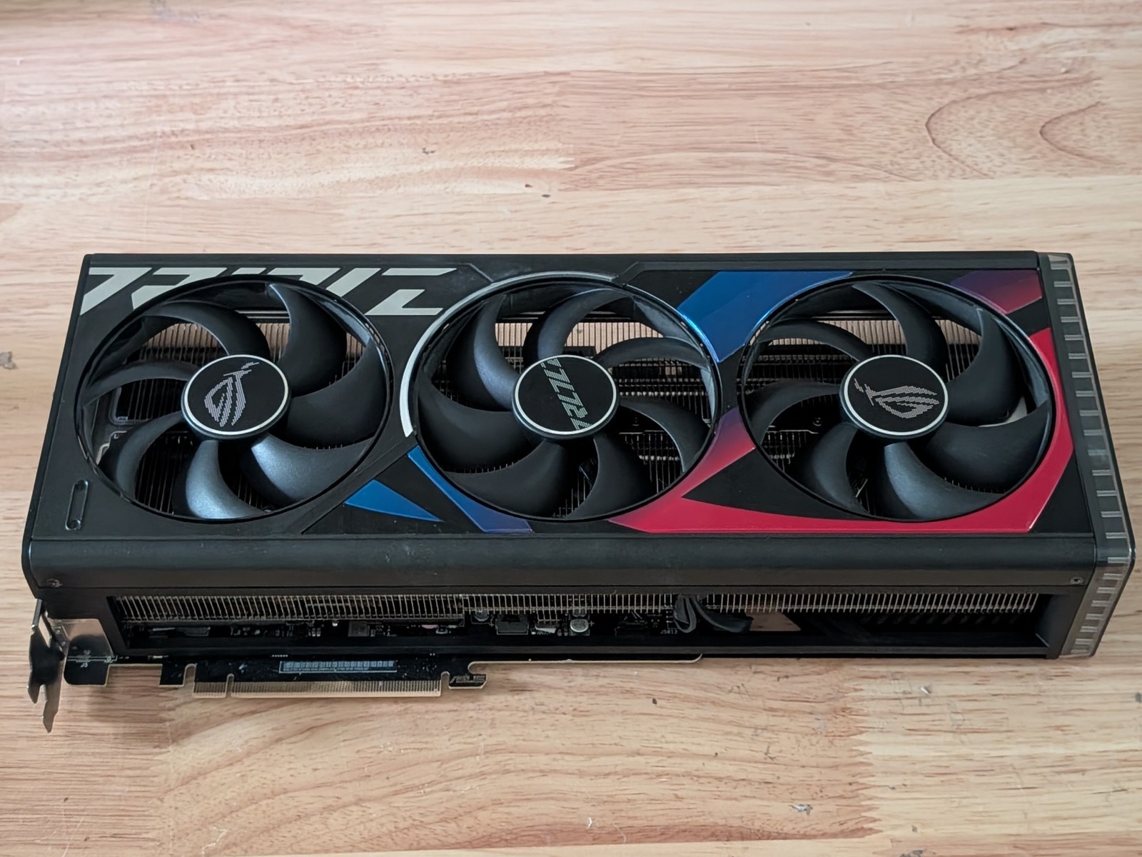 BH BESTE AANBOD ASUS ROG Strix - Rtx 4090 24Gb Gddr6X recensie en prijs